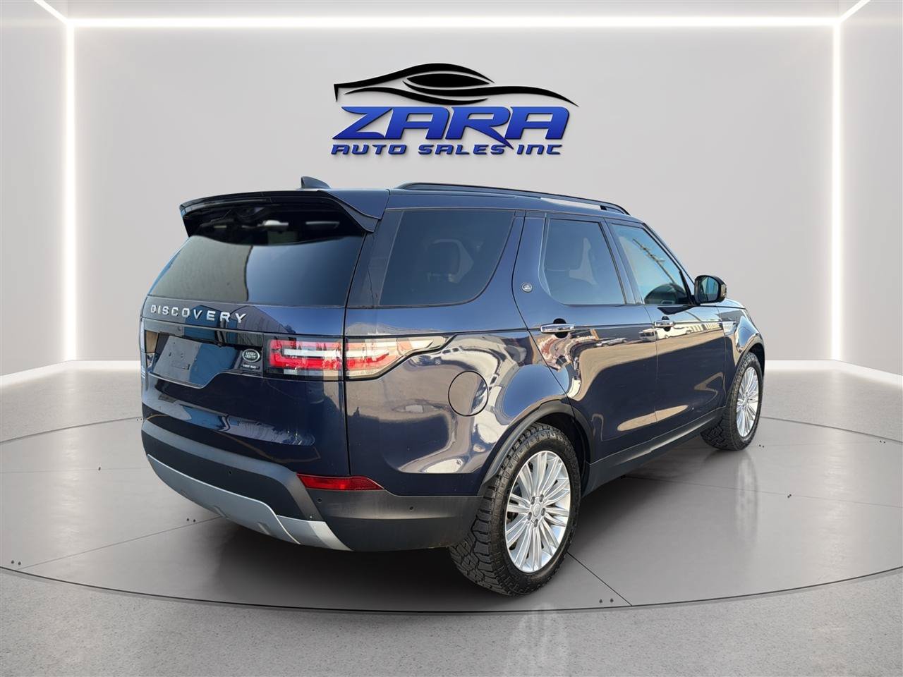 Used 2018 Land Rover Discovery HSE Luxury AWD/4WD image 7