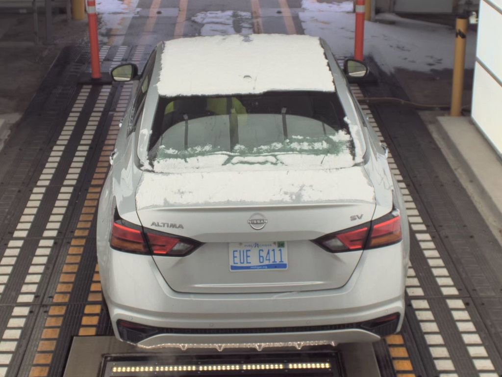 Used 2024 Nissan Altima 2.5 SV image 7