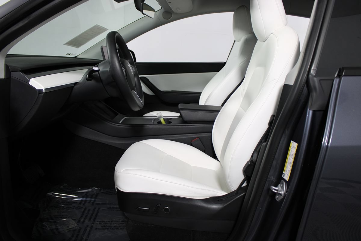 Used 2022 Tesla Model Y Long Range AWD/4WD image 8