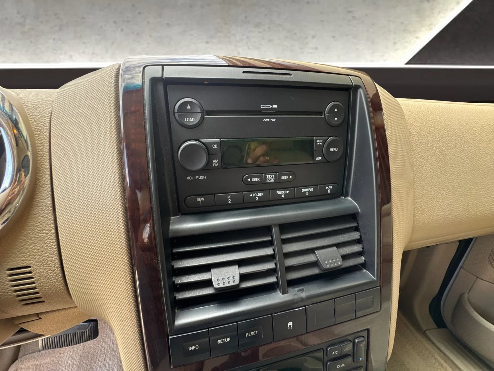 Used 2006 Ford Explorer Limited RWD image 75