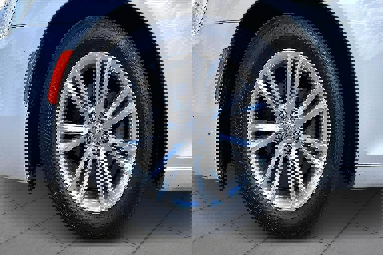 Used 2019 Chrysler 300 Touring L w/ Quick Order Package 22F image 10