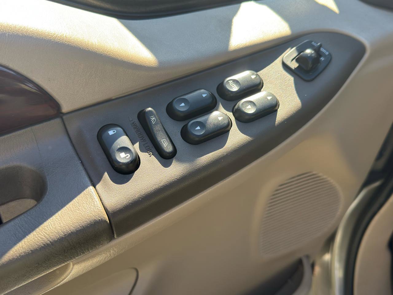 Used 2003 Ford Excursion Limited image 16