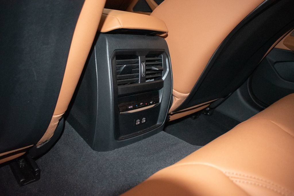 Used 2025 BMW 440i xDrive AWD/4WD image 24