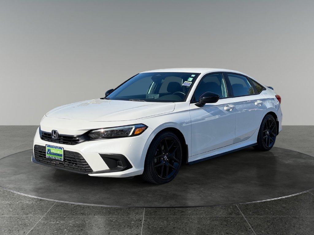 Used 2023 Honda Civic Sport image 3