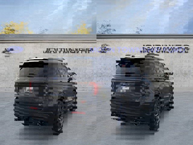 New 2026 Ford Explorer ST w/ Sun And Sound Package image 8