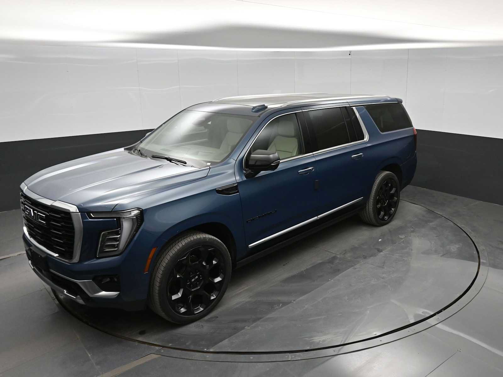 New 2026 GMC Yukon XL Denali w/ Denali Reserve Package AWD/4WD image 23