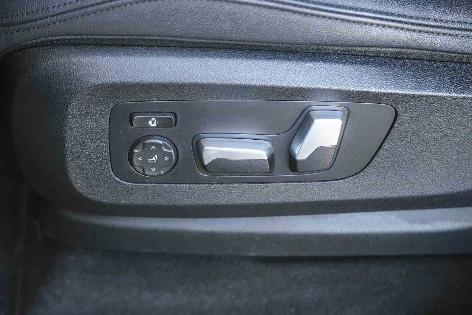 Used 2020 BMW X5 sDrive40i image 18