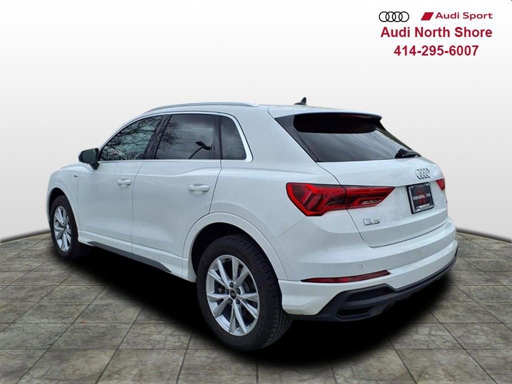 Certified 2023 Audi Q3 2.0T Premium w/ Convenience Package AWD/4WD image 4