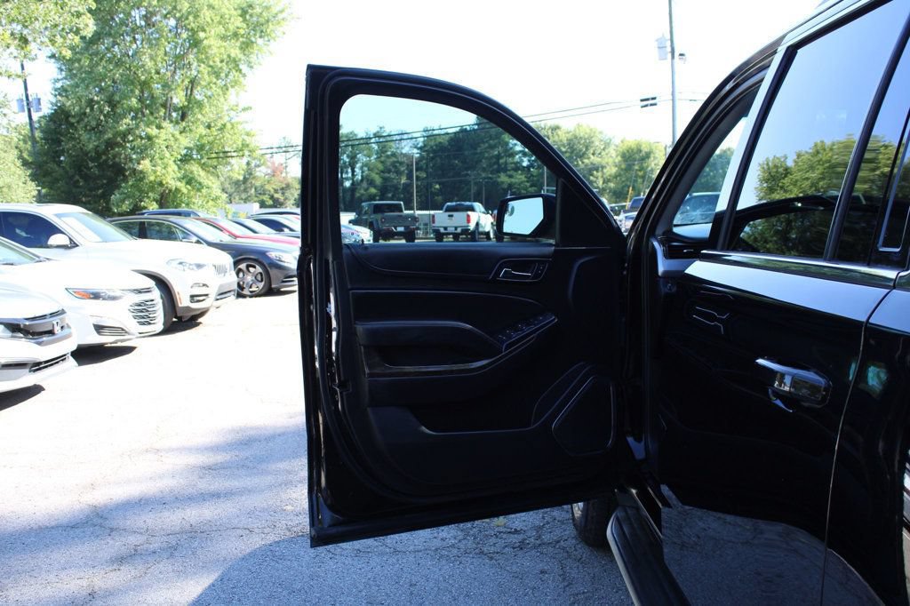 Used 2015 Chevrolet Suburban LS RWD image 12