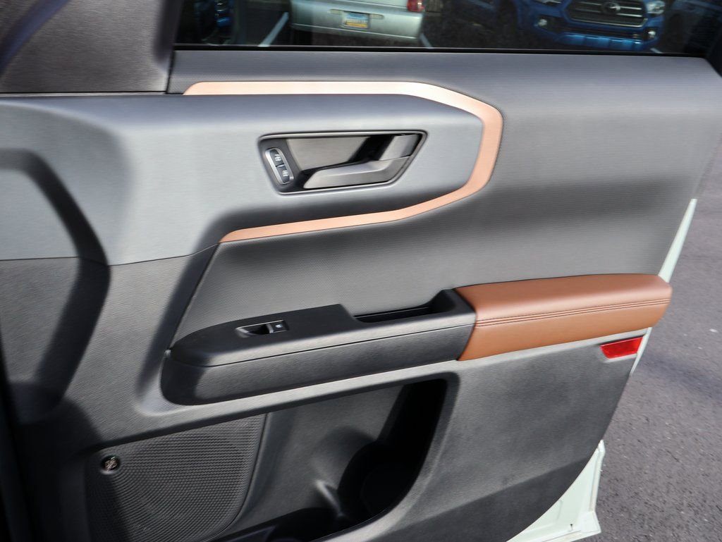 Used 2024 Ford Bronco Sport Outer Banks w/ Tech Package image 11