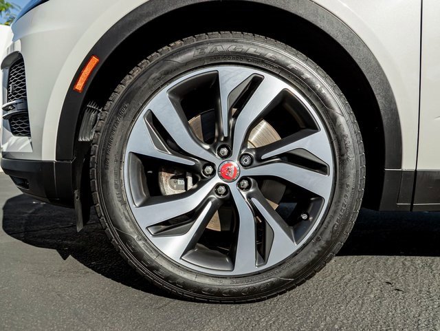 Used 2022 Jaguar E-PACE SE image 11