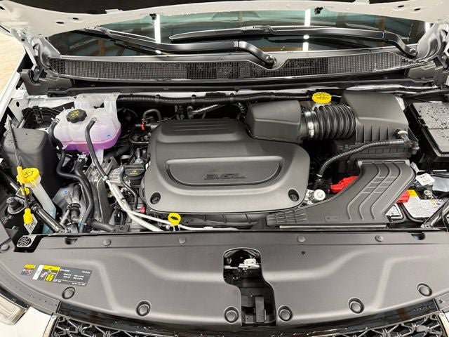 New 2026 Chrysler Pacifica Select AWD/4WD image 30