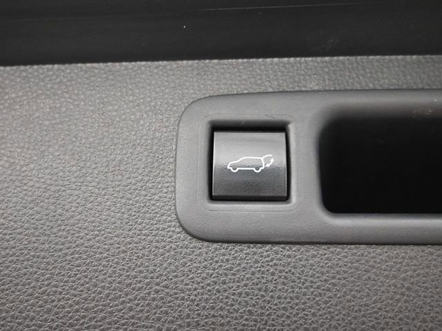 Used 2022 Toyota Highlander XLE image 34