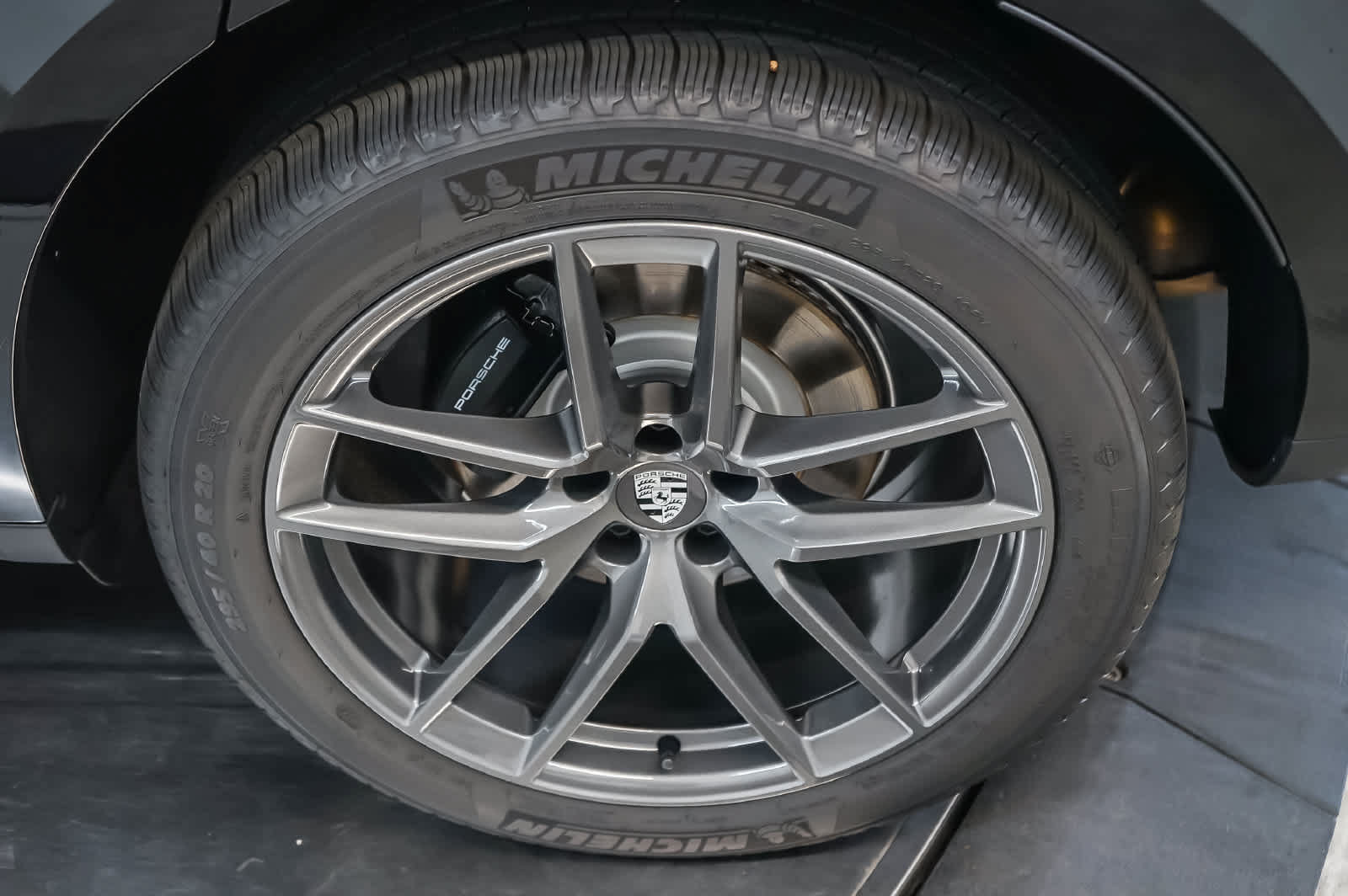 Certified 2026 Porsche Macan Turbo AWD/4WD image 12