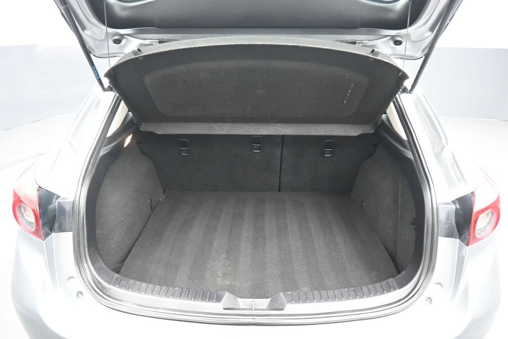 Used 2016 MAZDA MAZDA3 i Touring FWD image 39