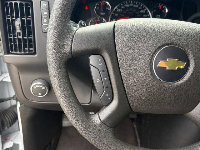 Certified 2025 Chevrolet Express 3500 LT w/ LT Preferred Equipment Group RWD image 6