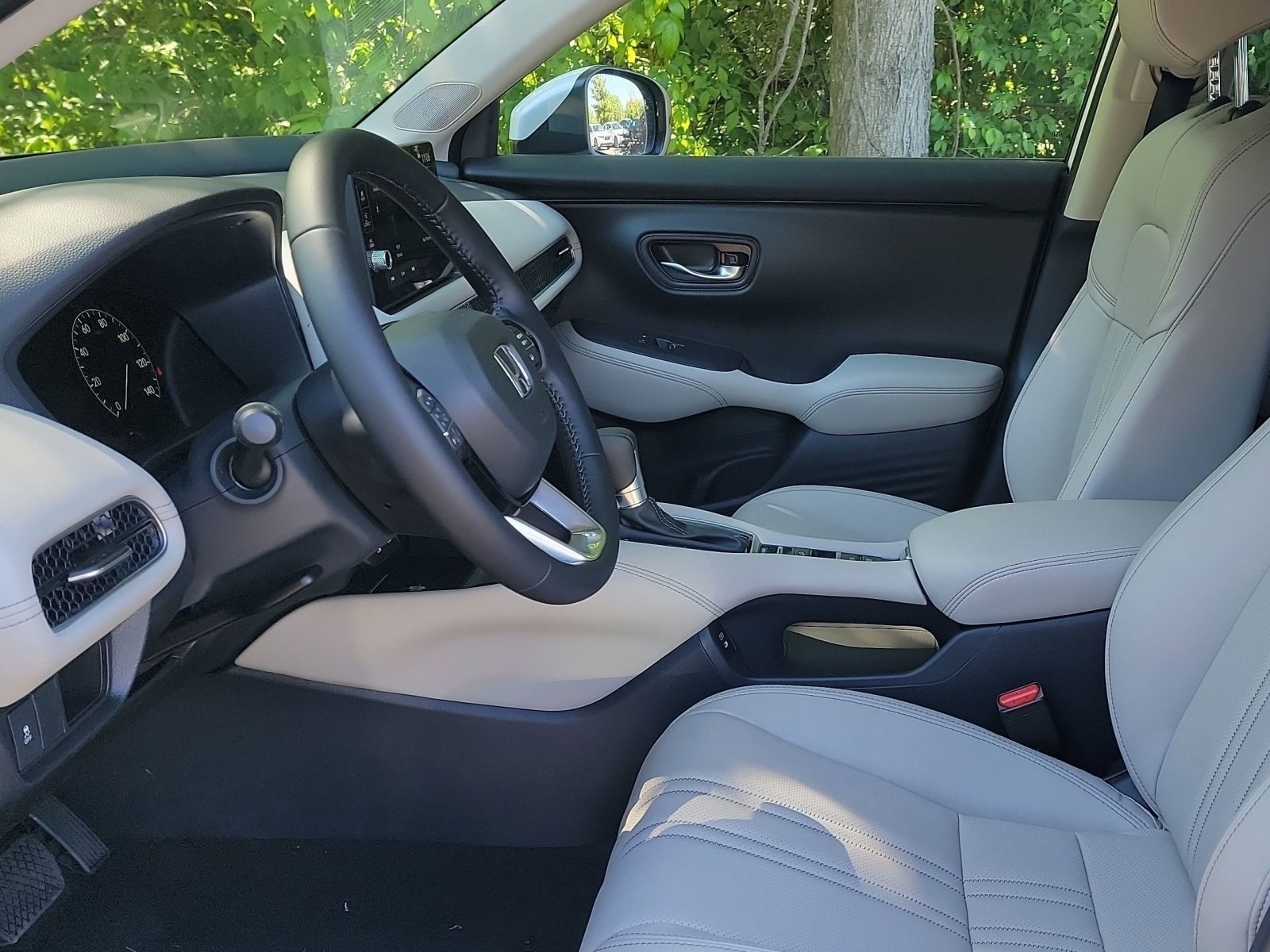 New 2027 Honda HR-V EX-L image 4