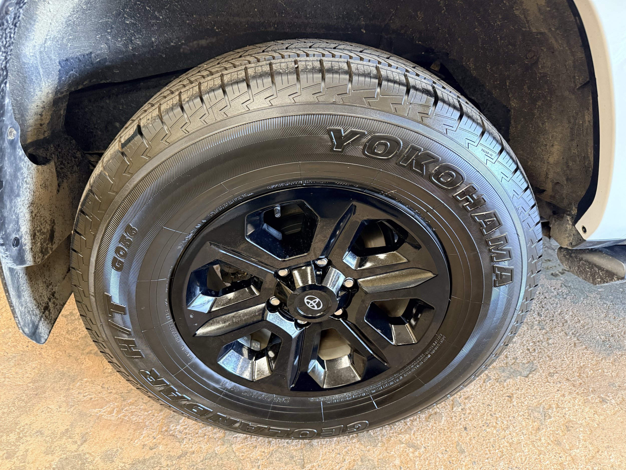 Certified 2024 Toyota 4Runner SR5 Premium w/ Moonroof Package AWD/4WD image 30
