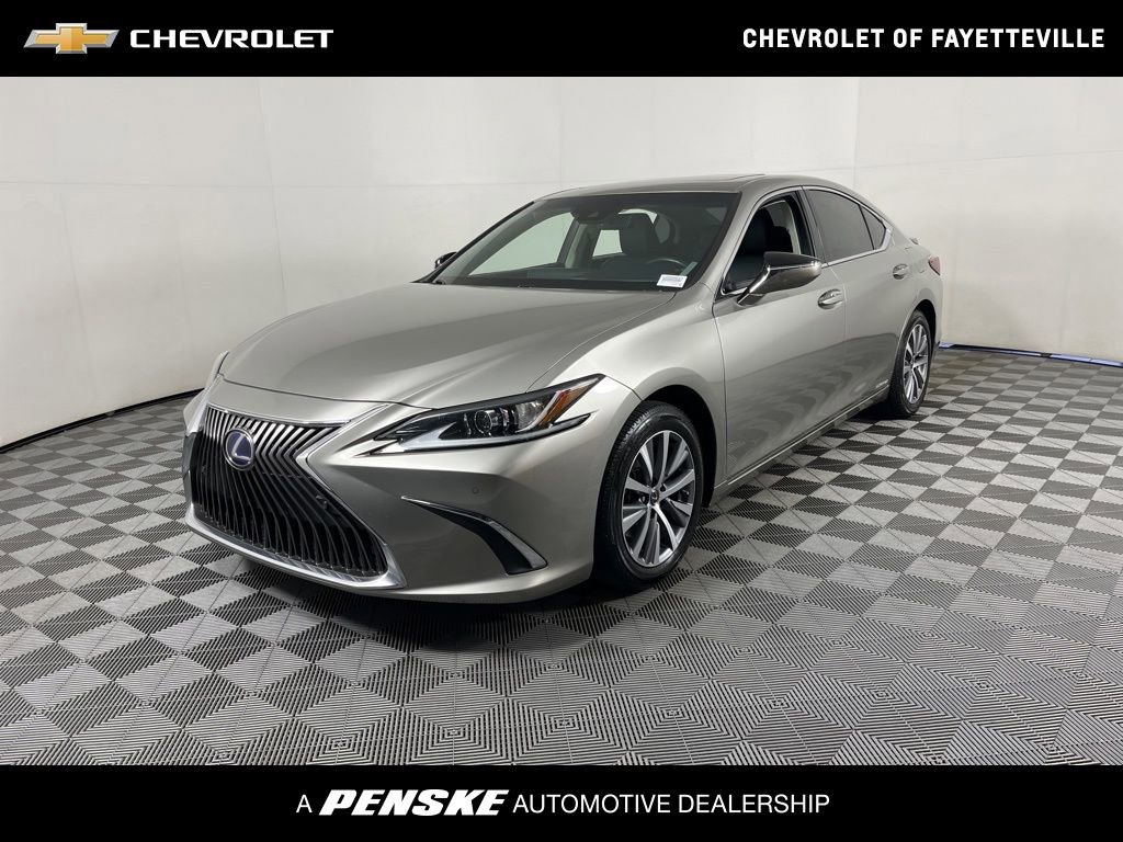 Used 2020 Lexus ES 300h w/ Premium Package