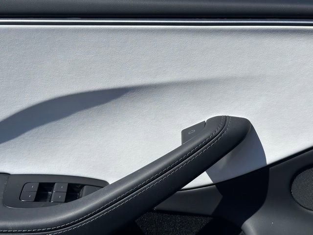 Used 2025 Tesla Model 3 Long Range image 22