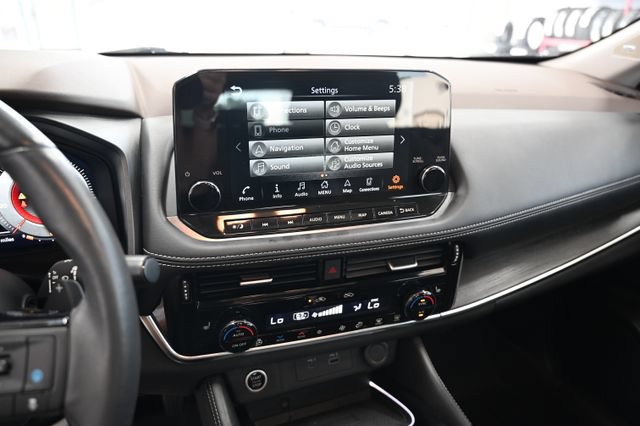 Used 2021 Nissan Rogue Platinum FWD image 16