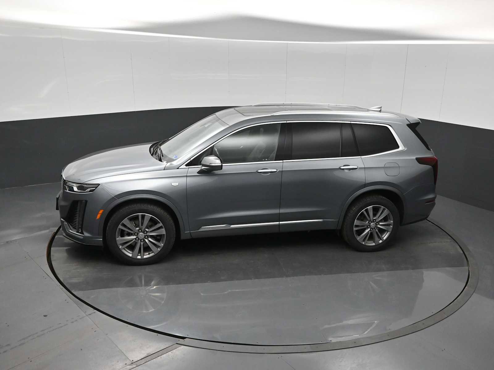 Used 2022 Cadillac XT6 Premium Luxury image 13