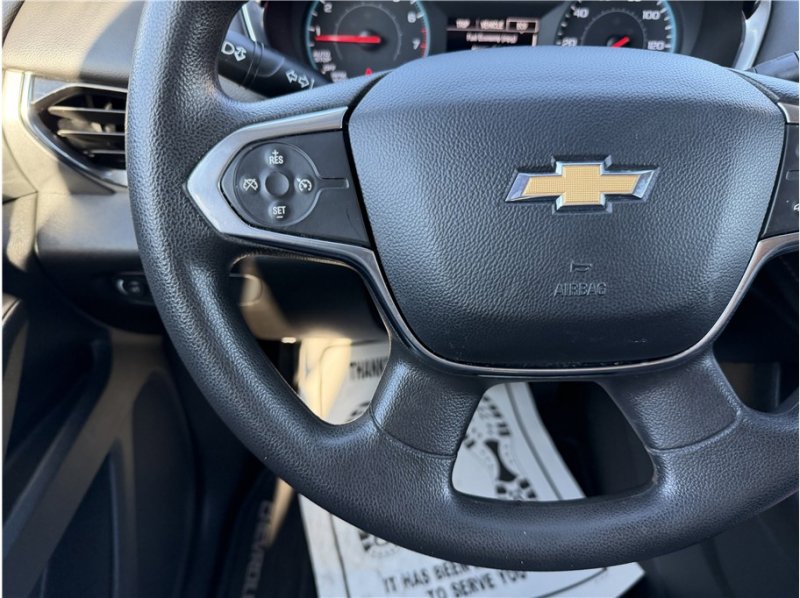 Used 2020 Chevrolet Traverse LS image 32