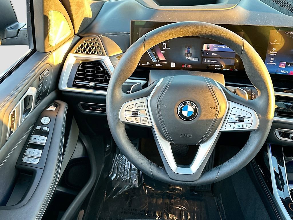 Used 2024 BMW X7 xDrive40i w/ Executive Package image 24