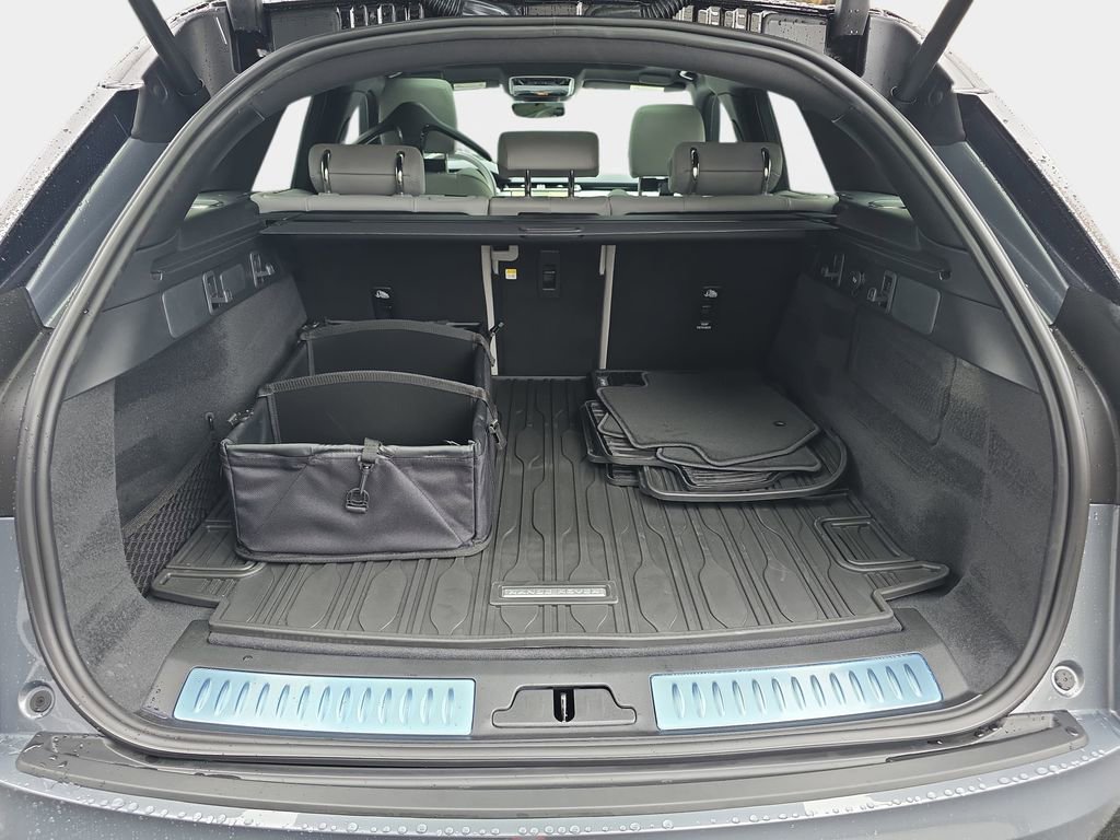 New 2026 Land Rover Range Rover Velar S AWD/4WD image 13