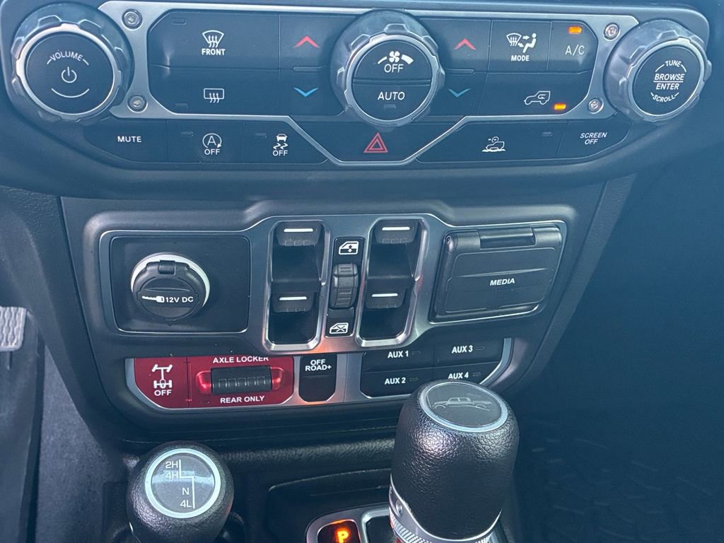 Used 2023 Jeep Gladiator Mojave w/ Trailer Tow Package image 10