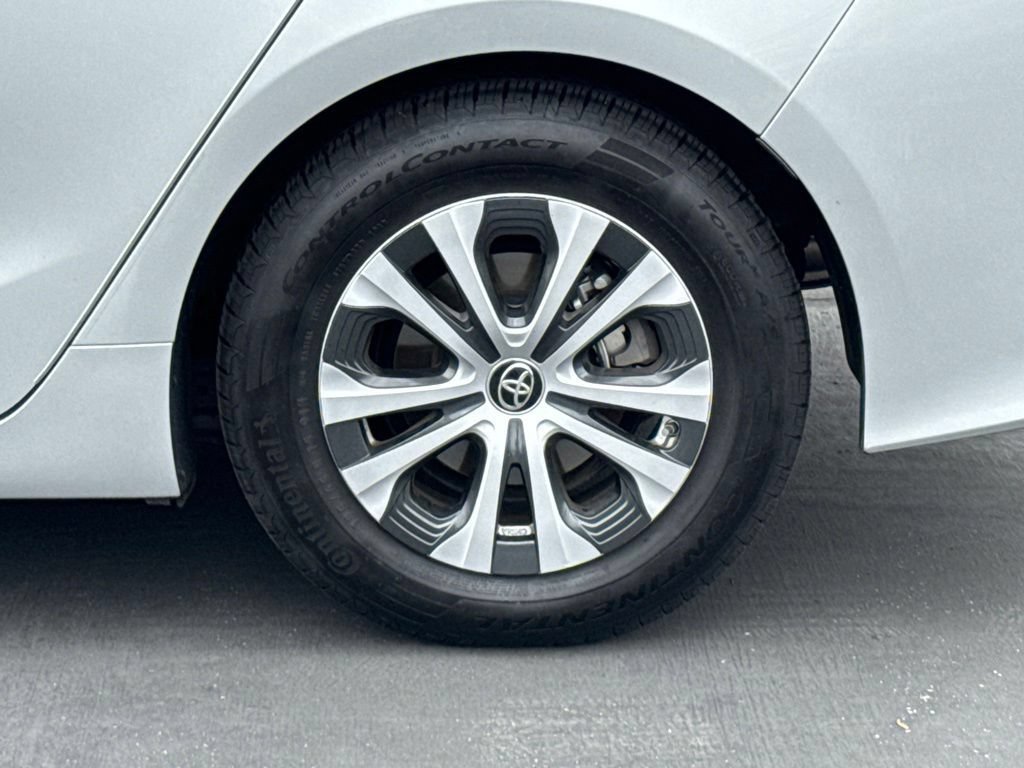 Certified 2021 Toyota Prius Prime XLE w/ Carpet Mat Package (TMS) FWD image 17