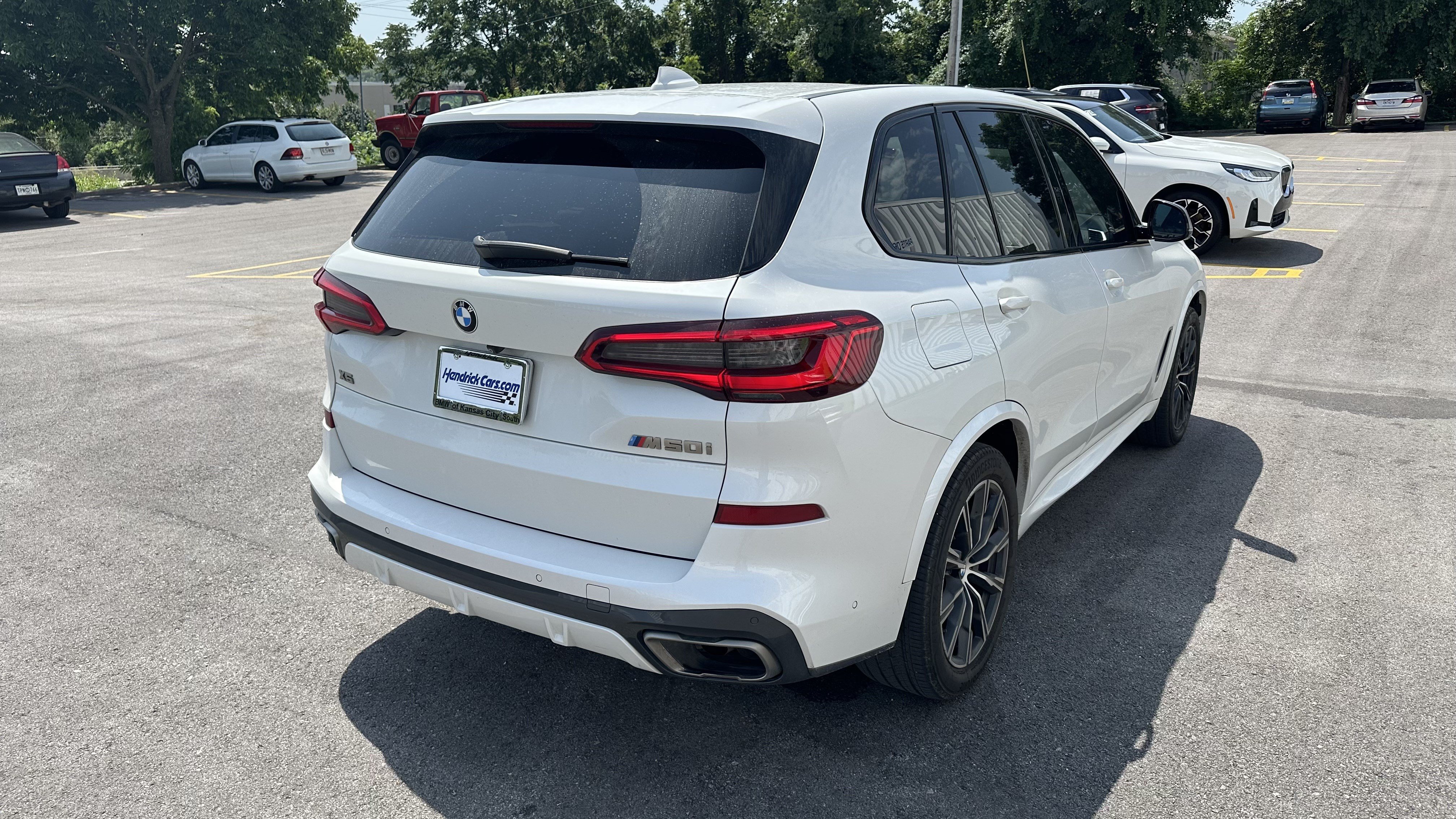 Used 2020 BMW X5 M50i AWD/4WD image 10