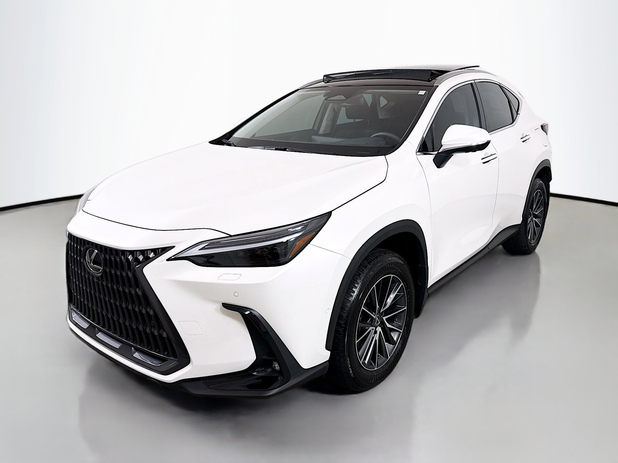 Used 2025 Lexus NX 350h AWD w/ Cold Area Package image 3