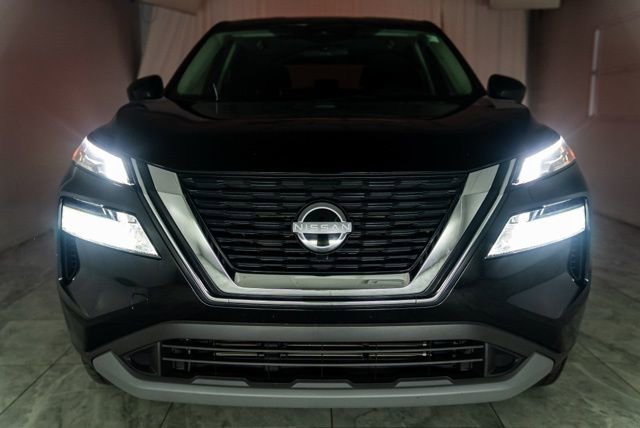 Used 2023 Nissan Rogue SV image 38