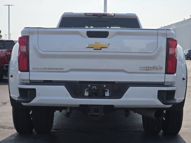 Used 2024 Chevrolet Silverado 3500 High Country w/ High Country Premium Package AWD/4WD image 18