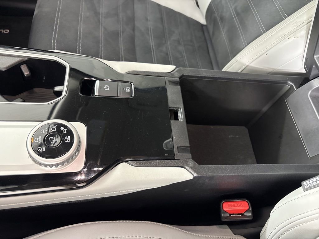 Used 2025 Mitsubishi Outlander SE AWD/4WD image 38