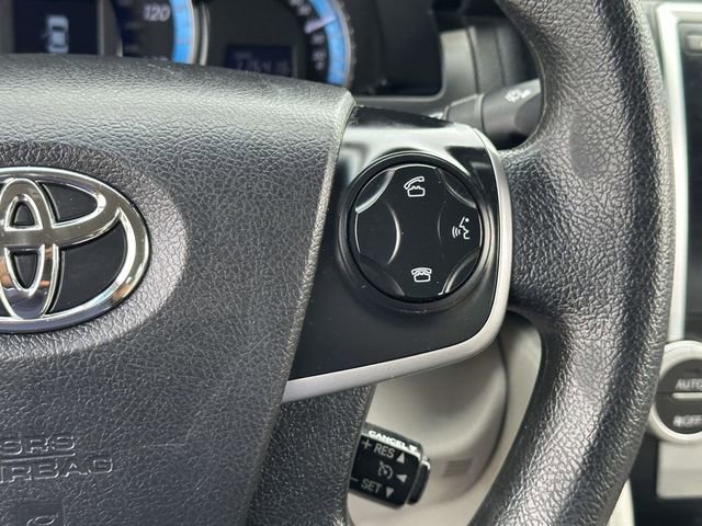 Used 2014 Toyota Camry LE FWD image 11