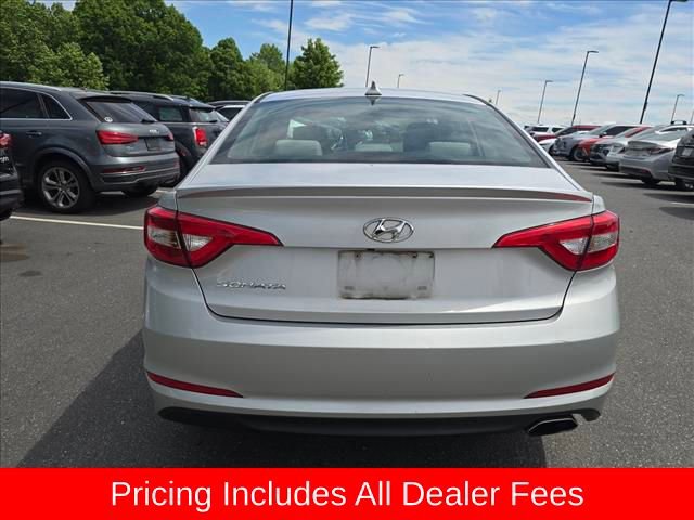 Used 2016 Hyundai Sonata SE FWD image 4