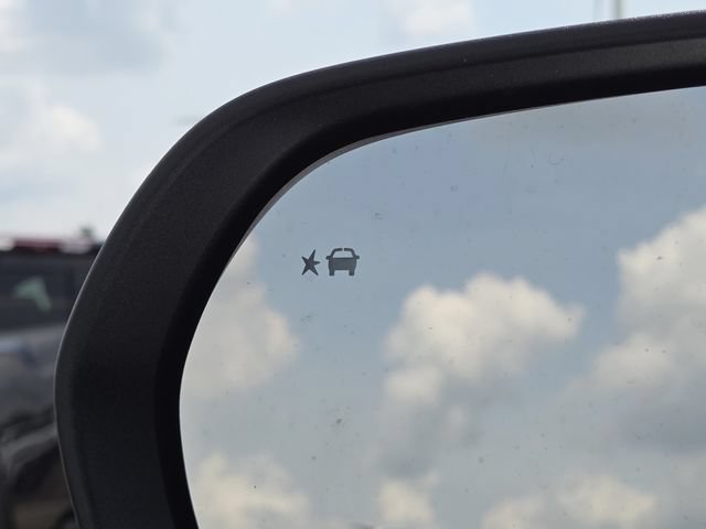 New 2027 Chevrolet Equinox LT FWD image 8