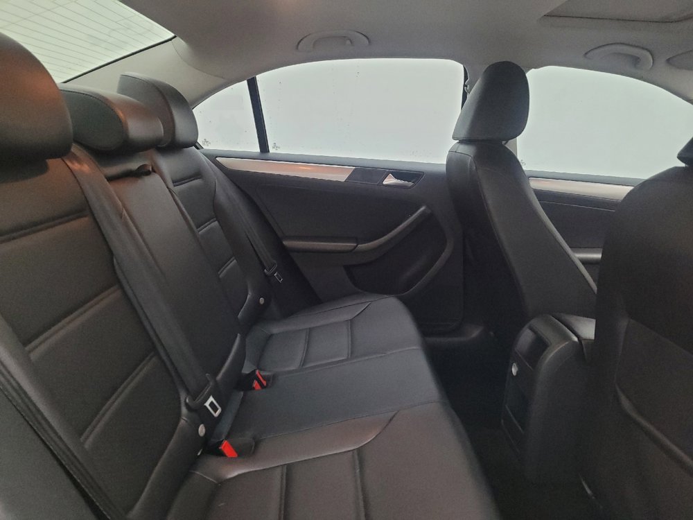 Used 2018 Volkswagen Jetta SE image 19