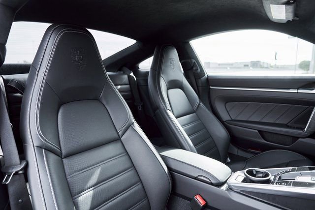 Used 2024 Porsche 911 Turbo image 37