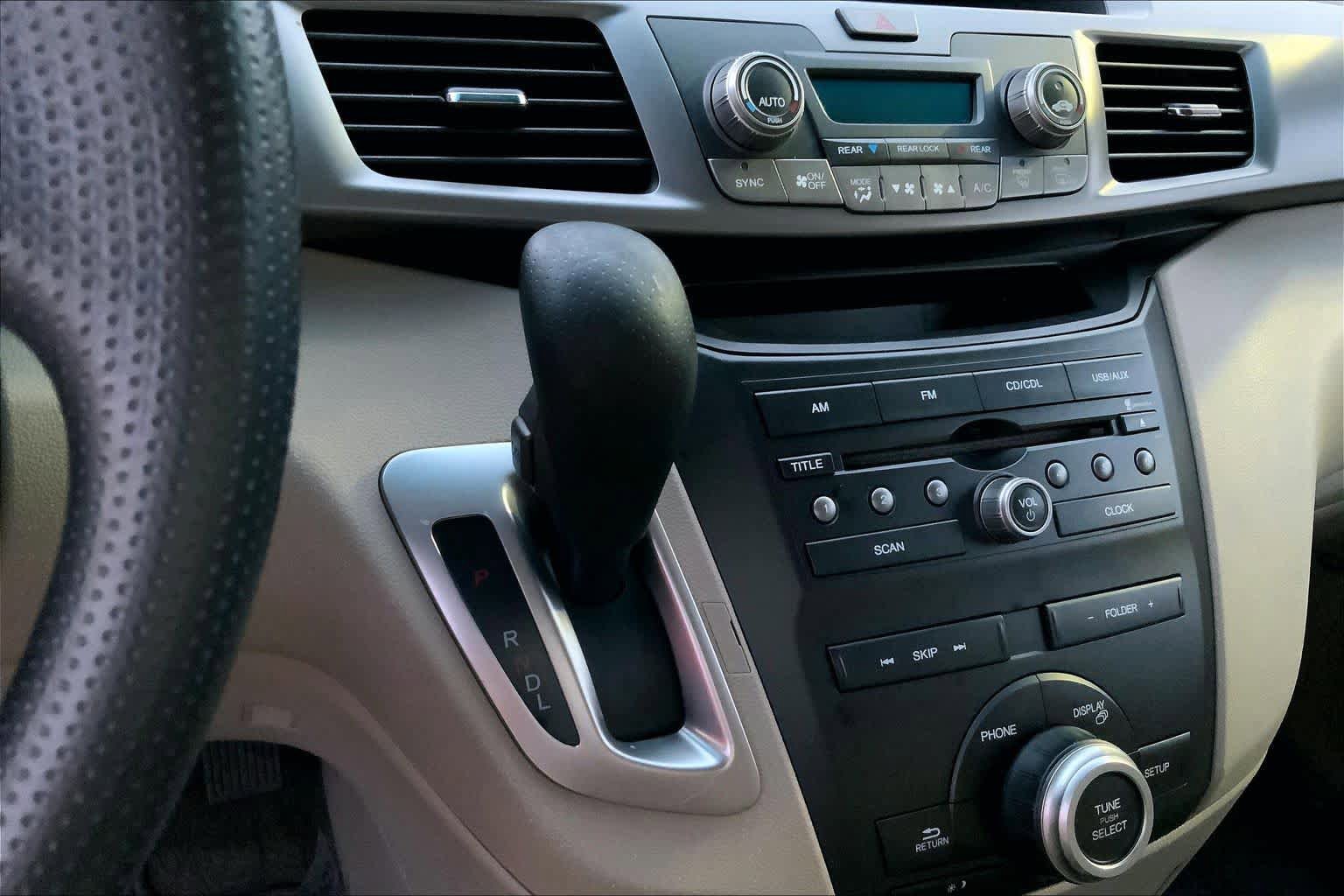 Used 2013 Honda Odyssey EX image 16