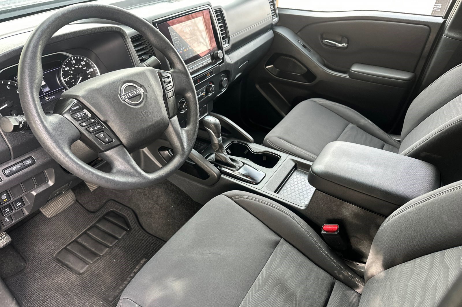 Used 2023 Nissan Frontier SV w/ Midnight Edition Package image 11