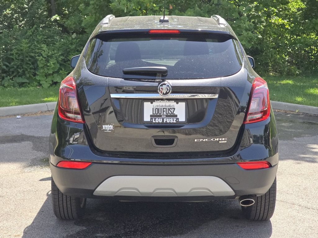 Used 2020 Buick Encore Preferred AWD/4WD image 11