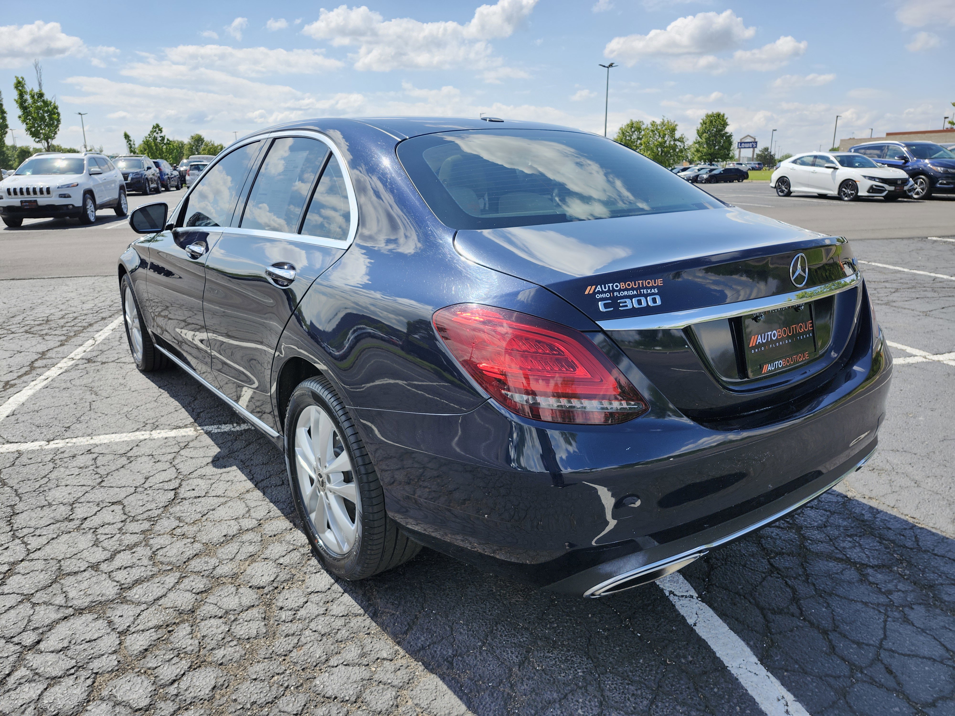 Used 2019 Mercedes-Benz C 300 4MATIC Sedan image 16