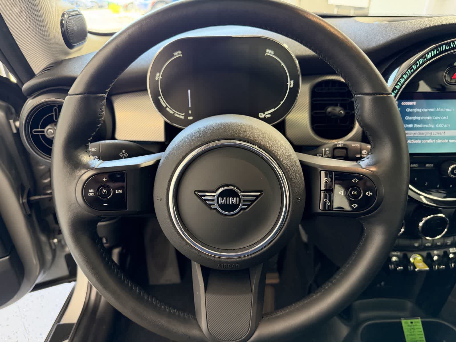 Used 2024 MINI Cooper SE FWD image 14