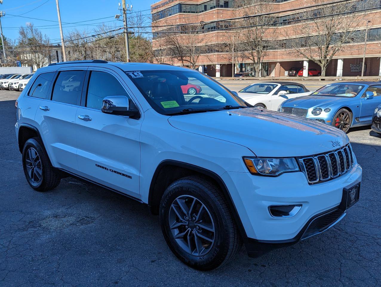 Used 2019 Jeep Grand Cherokee Limited AWD/4WD image 5