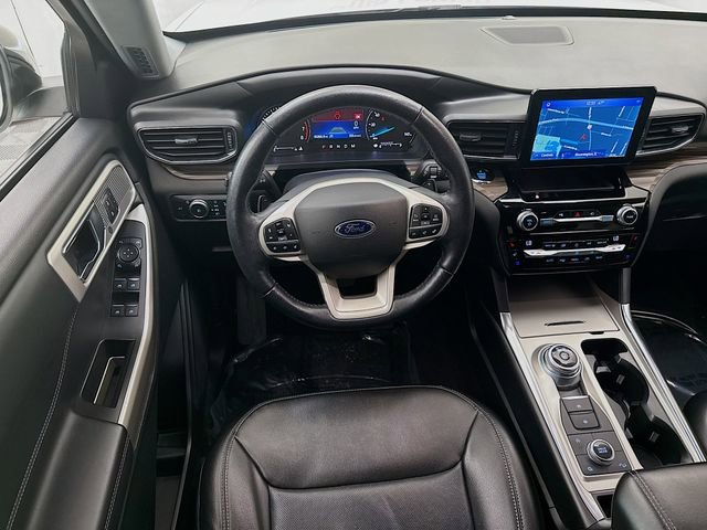 Used 2021 Ford Explorer Limited w/ Equipment Group 301A AWD/4WD image 23