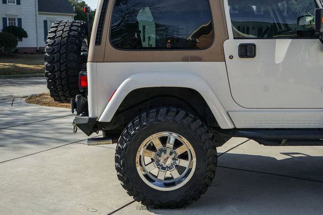 Used 2002 Jeep Wrangler Sahara AWD/4WD image 10