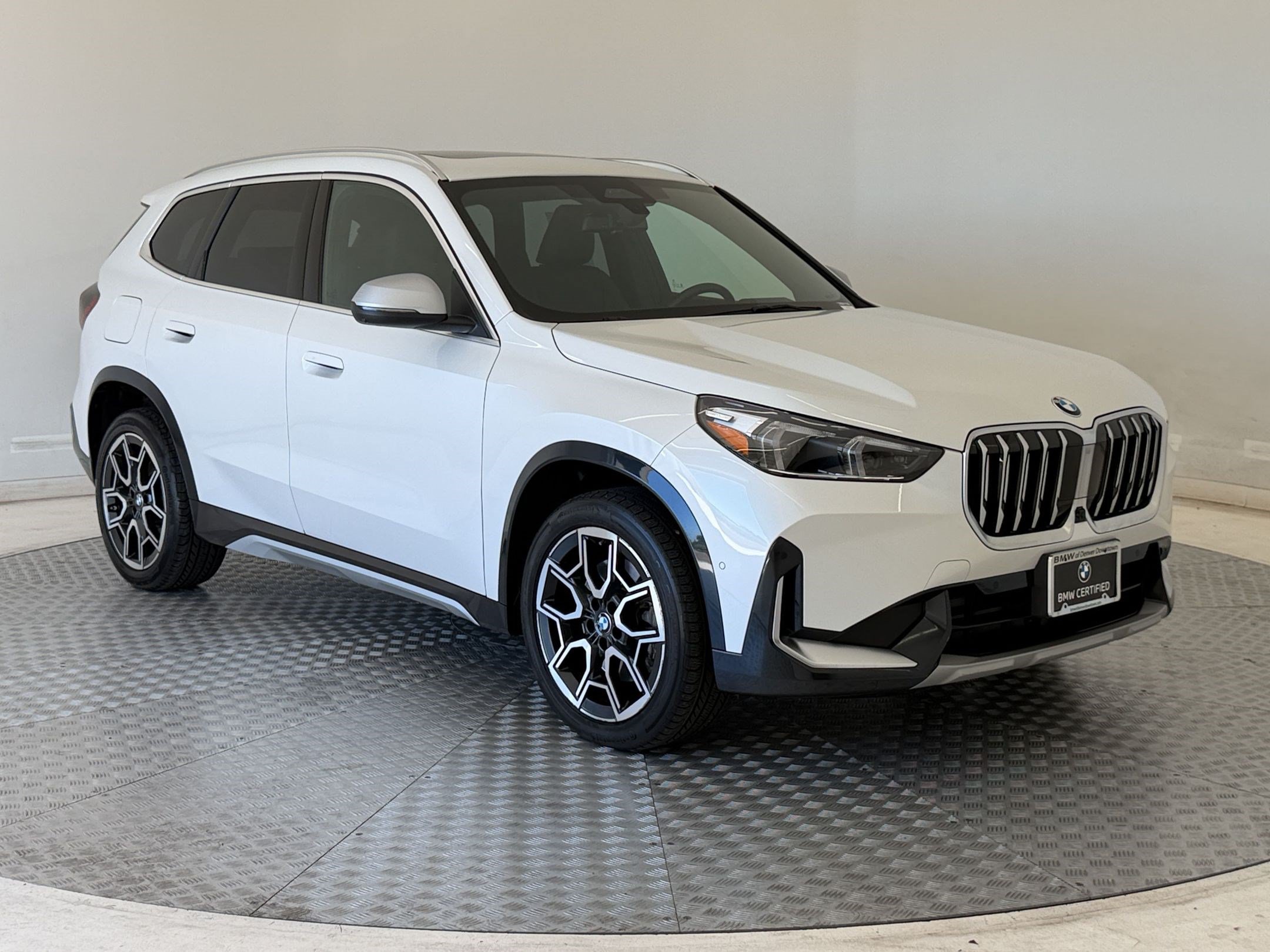 Certified 2024 BMW X1 xDrive28i w/ Technology Package AWD/4WD image 7